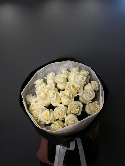 Моно букет из белых роз - купить в Астане с доставкой